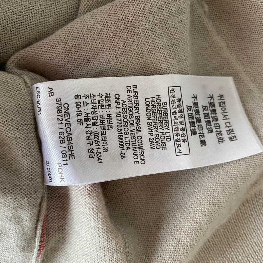 Burberry Classic Check Wool/Cashmere Cardigan - Picture 7 of 9